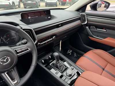 2025 Mazda CX-50, $43260. Photo 7
