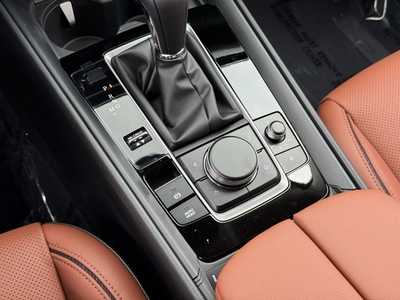 2025 Mazda CX-50, $43260. Photo 9