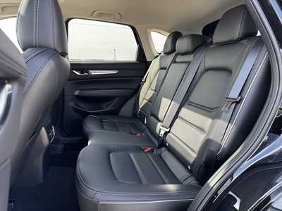 2025 Mazda CX-5, $37965. Photo 6