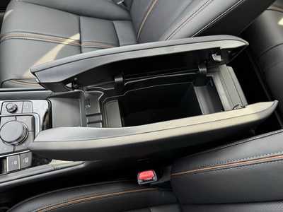 2025 Mazda CX-50, $39270. Photo 11