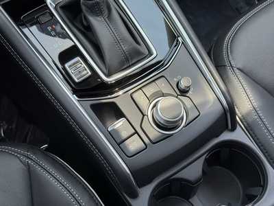 2025 Mazda CX-5, $37660. Photo 9