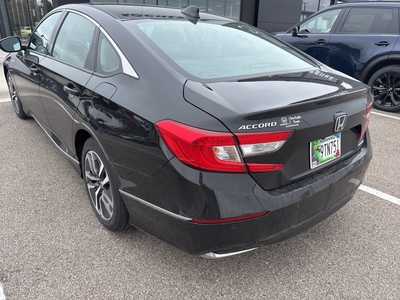 2021 Honda Accord, $25000. Photo 4
