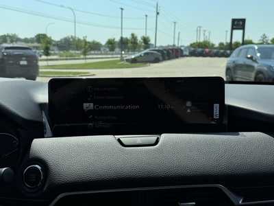2025 Mazda CX-90, $43025. Photo 3