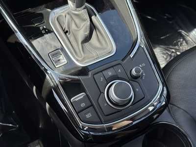 2022 Mazda CX-9, $28349. Photo 8
