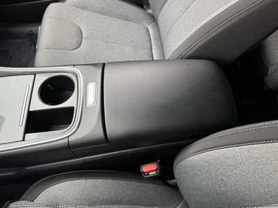 2021 Hyundai Santa Fe, $24000. Photo 10