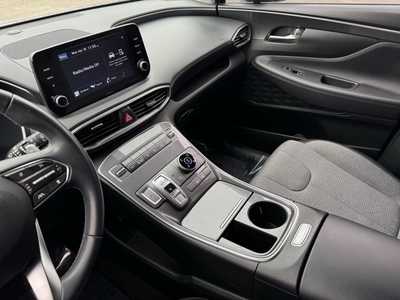 2021 Hyundai Santa Fe, $24000. Photo 5