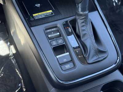 2023 Honda CR-V, $34000. Photo 9