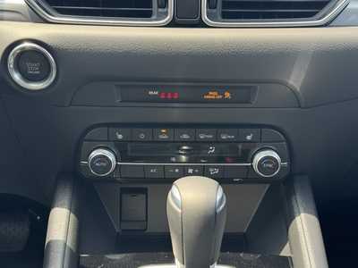2025 Mazda CX-5, $33040. Photo 5