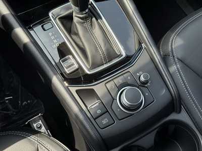 2025 Mazda CX-5, $33040. Photo 9