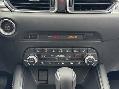 2025 Mazda CX-5, $37585. Photo 5