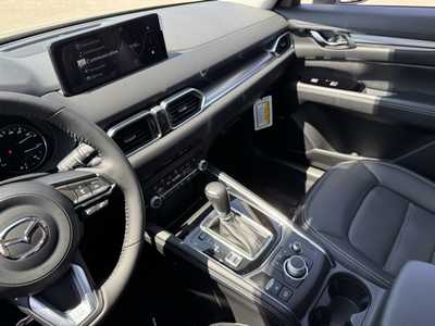 2025 Mazda CX-5, $36990. Photo 7