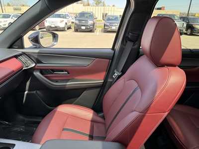 2025 Mazda CX-70, $47000. Photo 12