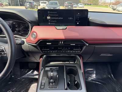 2025 Mazda CX-70, $47000. Photo 2