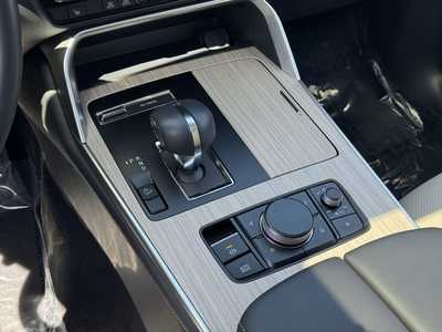 2024 Mazda CX-90, $38599. Photo 8