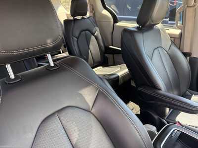 2024 Chrysler Pacifica, $30399. Photo 6