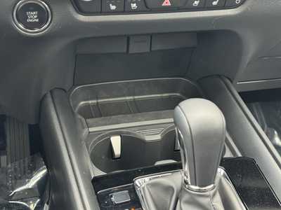 2025 Mazda CX-50, $39985. Photo 6