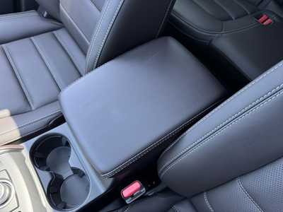 2025 Mazda CX-5, $42465. Photo 12