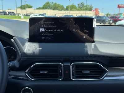 2025 Mazda CX-5, $42465. Photo 3