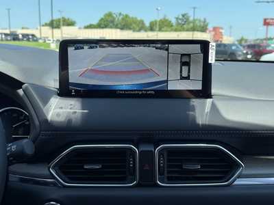 2025 Mazda CX-5, $42465. Photo 4