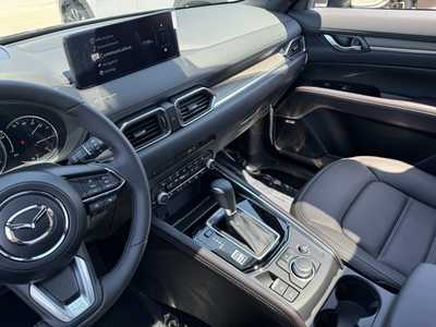 2025 Mazda CX-5, $42465. Photo 8