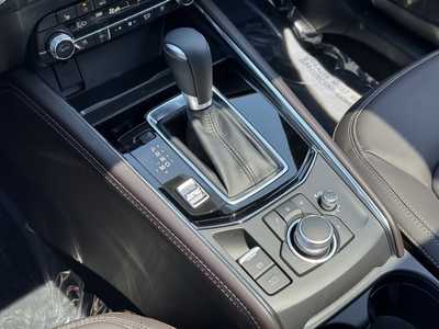 2025 Mazda CX-5, $42465. Photo 9