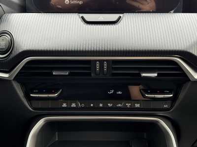 2025 Mazda CX-90, $39725. Photo 5