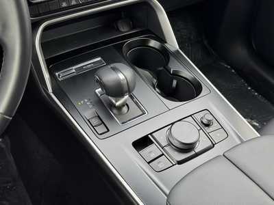 2024 Mazda CX-90, $35000. Photo 8