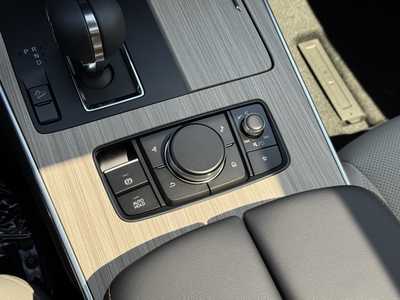 2025 Mazda CX-90, $43420. Photo 11