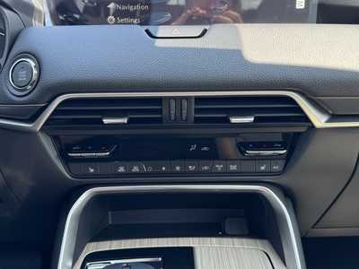 2025 Mazda CX-90, $43420. Photo 5