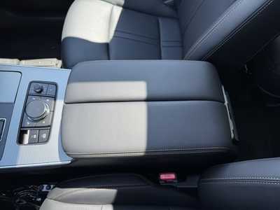 2025 Mazda CX-90, $51625. Photo 12
