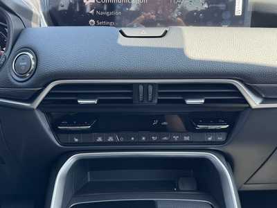 2025 Mazda CX-90, $51625. Photo 5