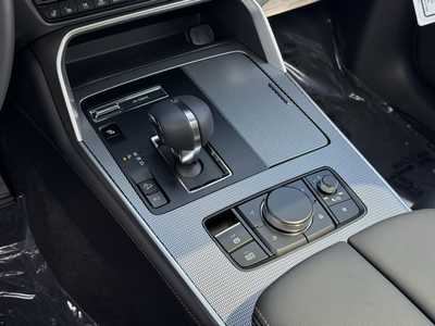 2025 Mazda CX-70, $60640. Photo 8