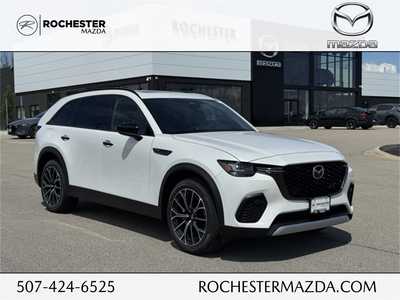 2025 Mazda CX-70, $60640. Photo 1