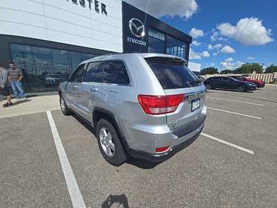 2011 Jeep Grand Cherokee, $9000. Photo 3