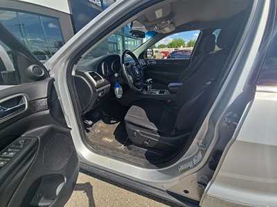 2011 Jeep Grand Cherokee, $9000. Photo 5