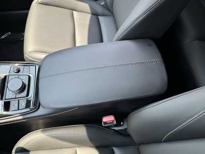 2025 Mazda CX-30, $28685. Photo 10
