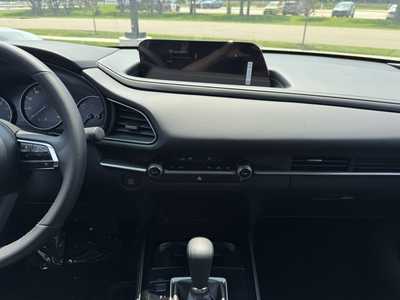 2025 Mazda CX-30, $28685. Photo 2