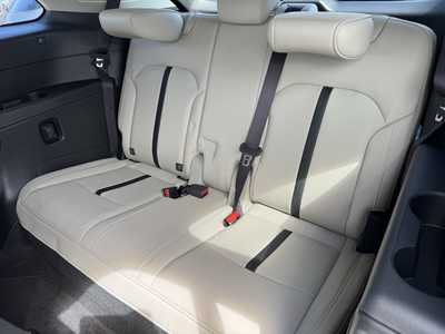 2025 Mazda CX-90, $51625. Photo 8