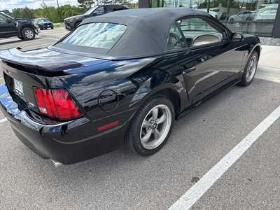 2001 Ford Mustang, $11500. Photo 3
