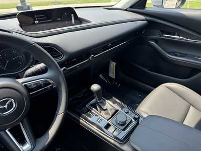 2025 Mazda CX-30, $31085. Photo 6