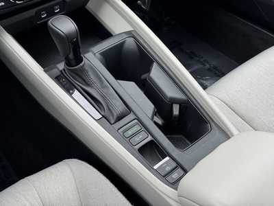 2023 Honda Accord, $26000. Photo 7