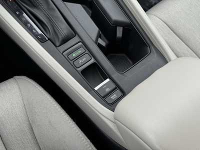 2023 Honda Accord, $26000. Photo 8