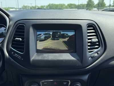 2020 Jeep Compass, $16699. Photo 4