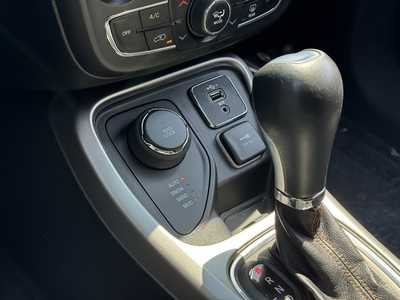 2020 Jeep Compass, $16699. Photo 6