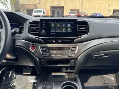 2022 Honda Passport, $33899. Photo 2