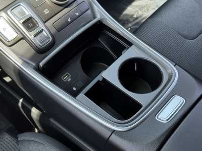 2022 Hyundai Santa Fe, $25000. Photo 9