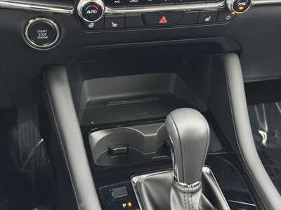 2025 Mazda Mazda3, $34000. Photo 6