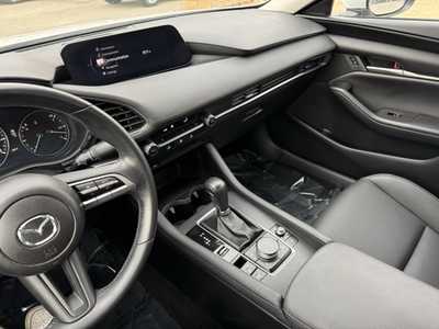 2021 Mazda Mazda3, $20000. Photo 7