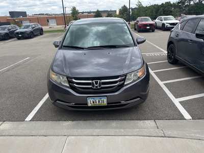 2016 Honda Odyssey, $12500. Photo 2