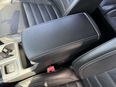 2018 Ford Escape, $15500. Photo 11